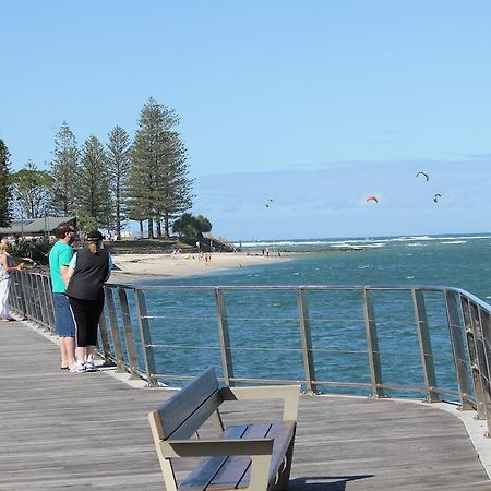 Caloundra Suncourt Motel מראה חיצוני תמונה