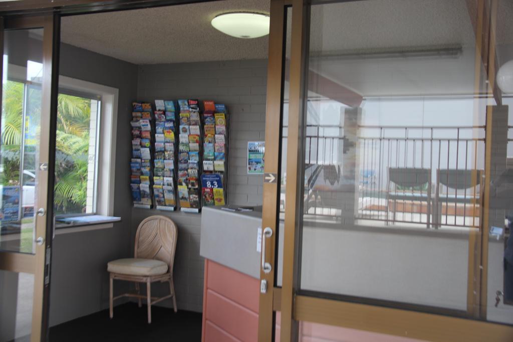 Caloundra Suncourt Motel מראה חיצוני תמונה