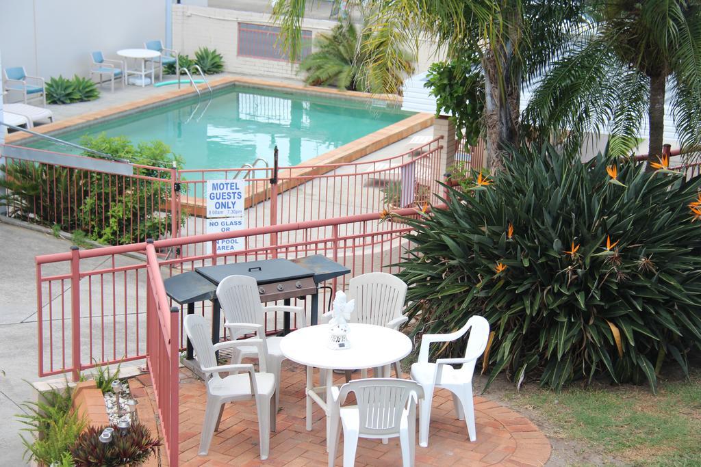 Caloundra Suncourt Motel מראה חיצוני תמונה