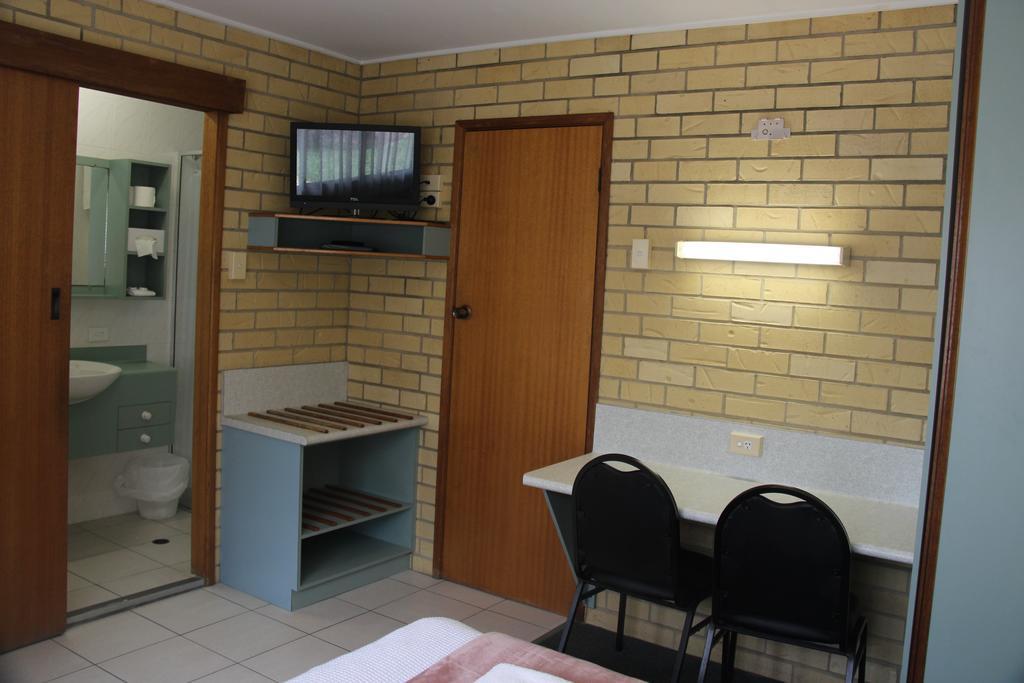 Caloundra Suncourt Motel מראה חיצוני תמונה