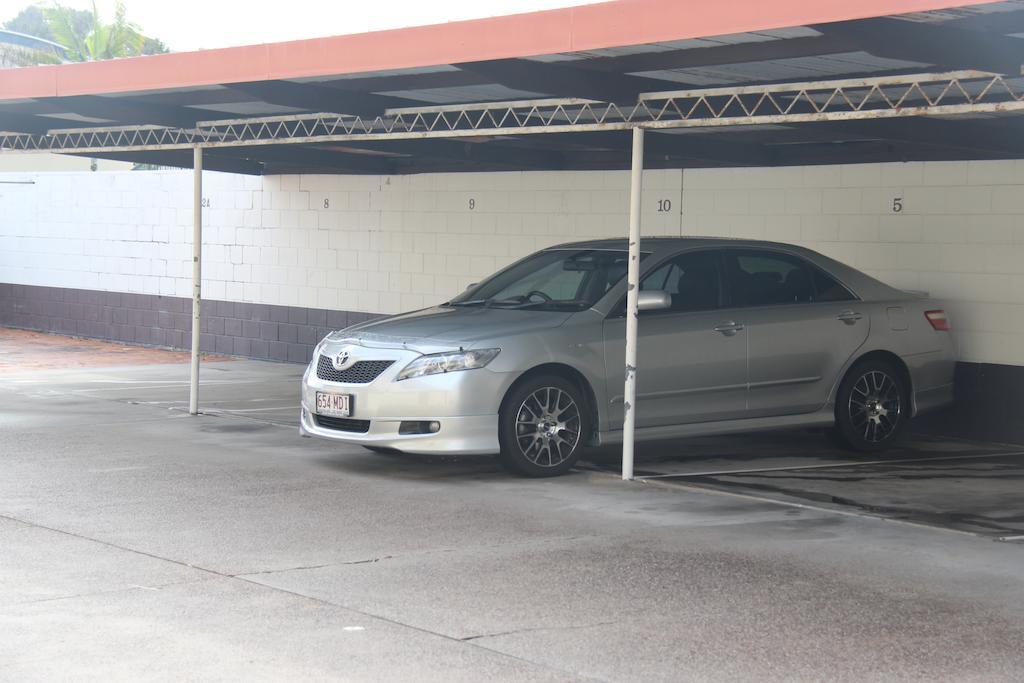 Caloundra Suncourt Motel מראה חיצוני תמונה