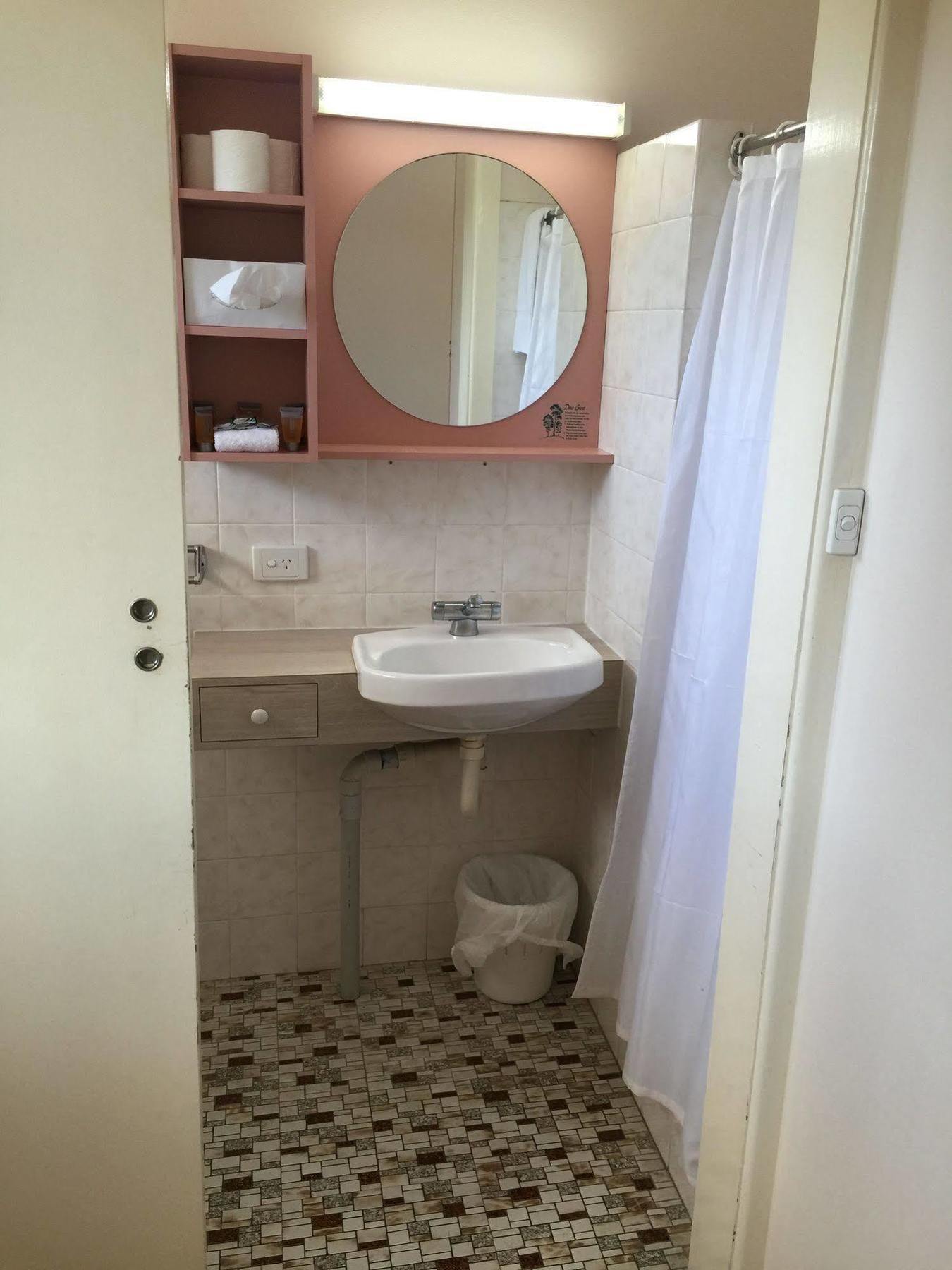 Caloundra Suncourt Motel מראה חיצוני תמונה