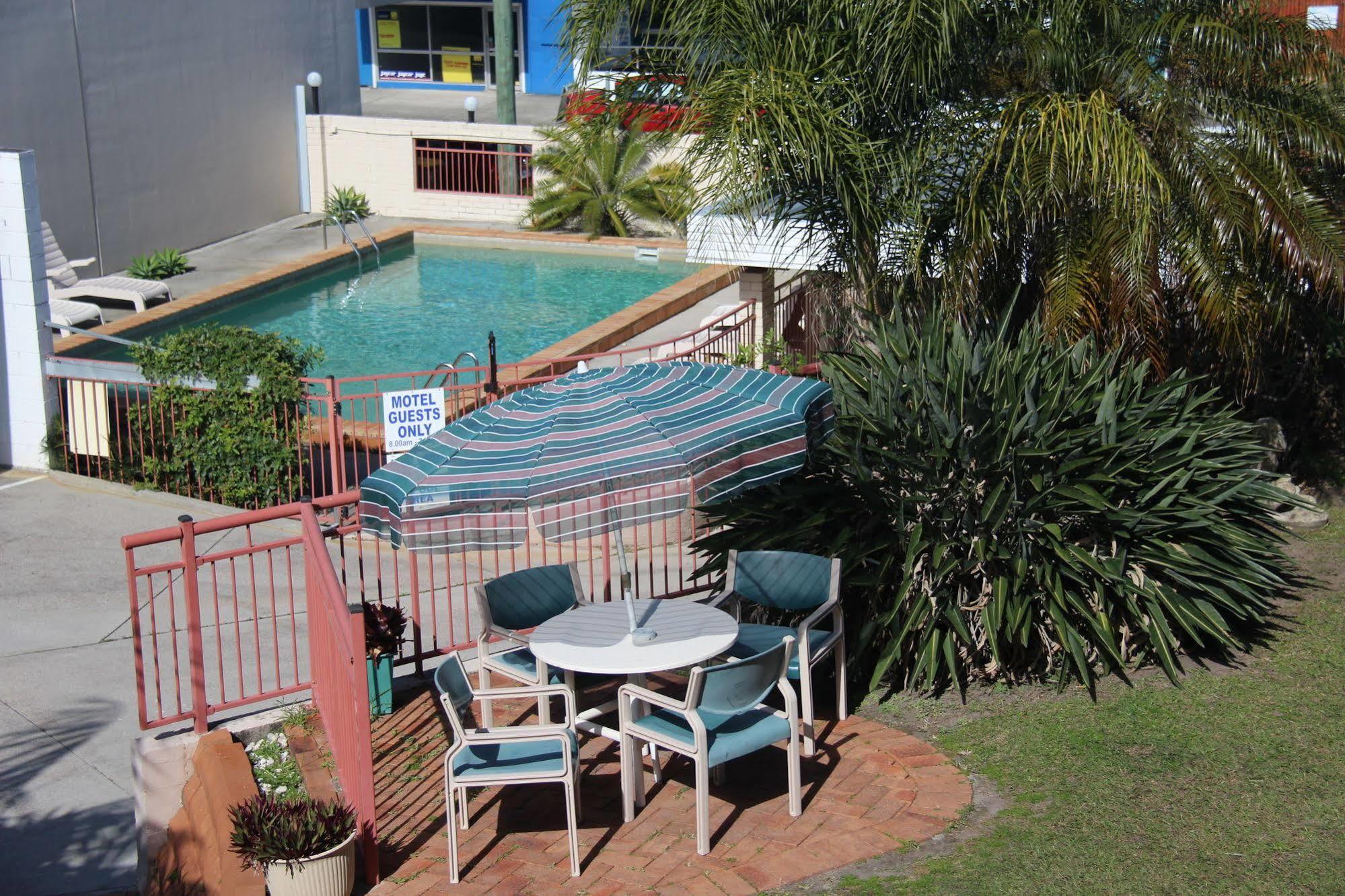 Caloundra Suncourt Motel מראה חיצוני תמונה